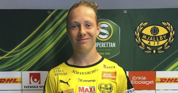 Två in och en ut i Mjällby