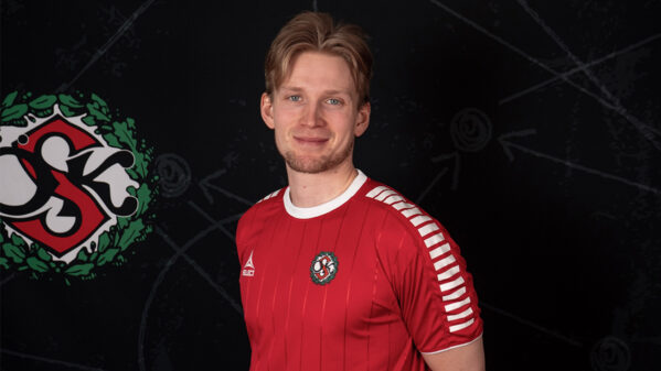 ÖSK värvar William Eskelinen