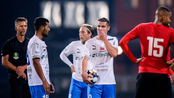 Delad pott mellan botten och toppen